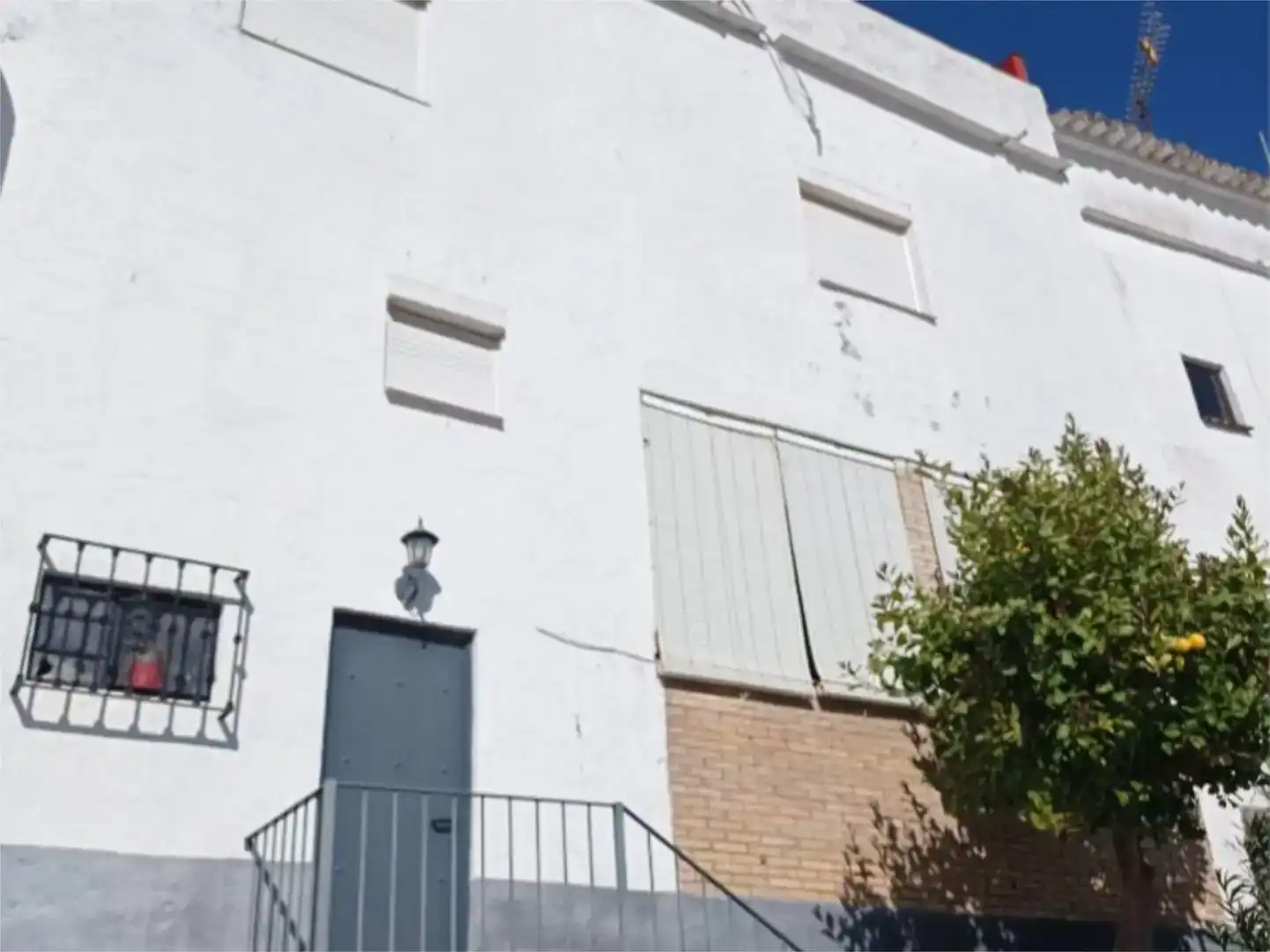 Vista exterior de Pis en venda en Zufre amb Aire condicionat i Moblat