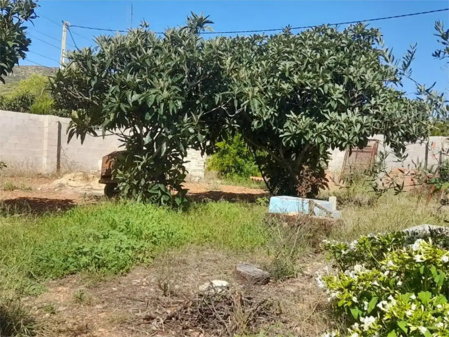 Flat for sale in Llombai  with Air Conditioner, Private garden and Storage room