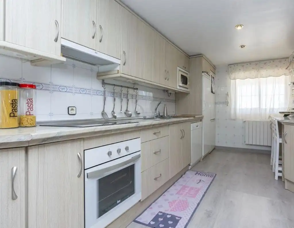 Casa amb piscina en venda a Valdesalor - Rincón de Ballesteros, imagen 9
