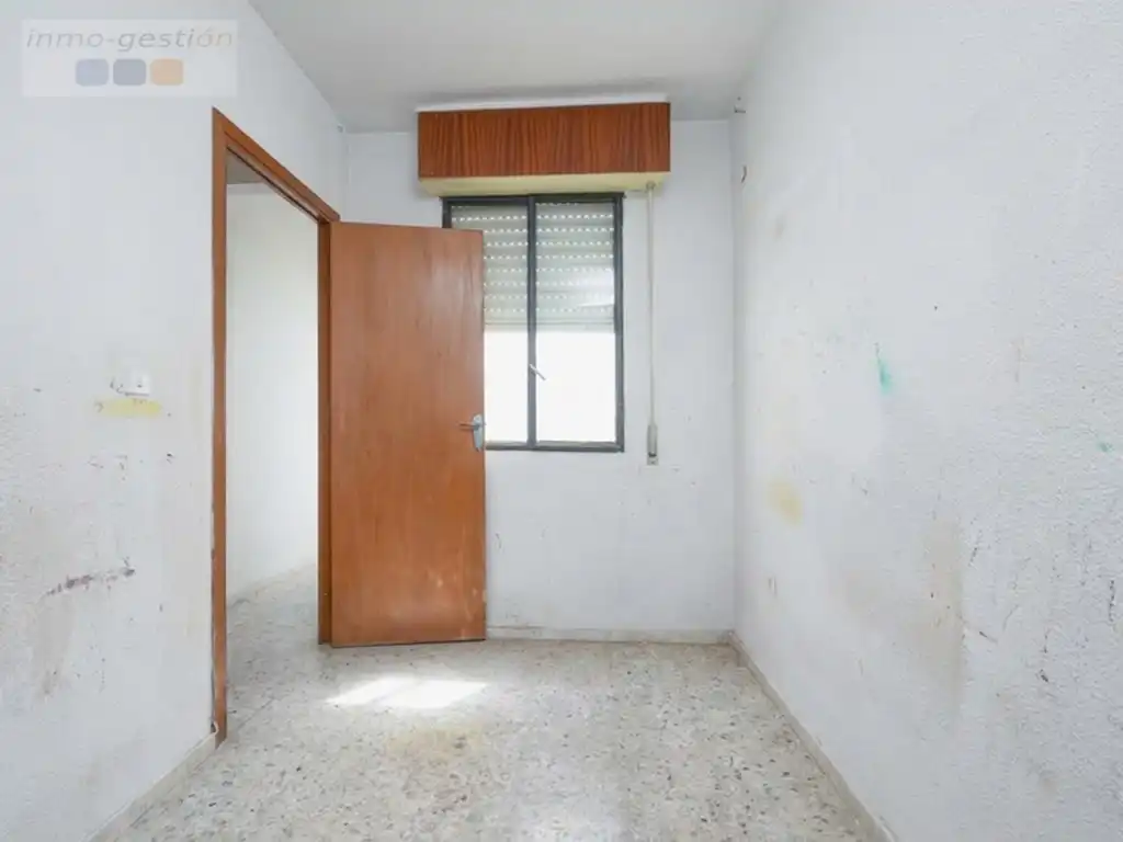 Dormitori de Edifici en venda en Córdoba