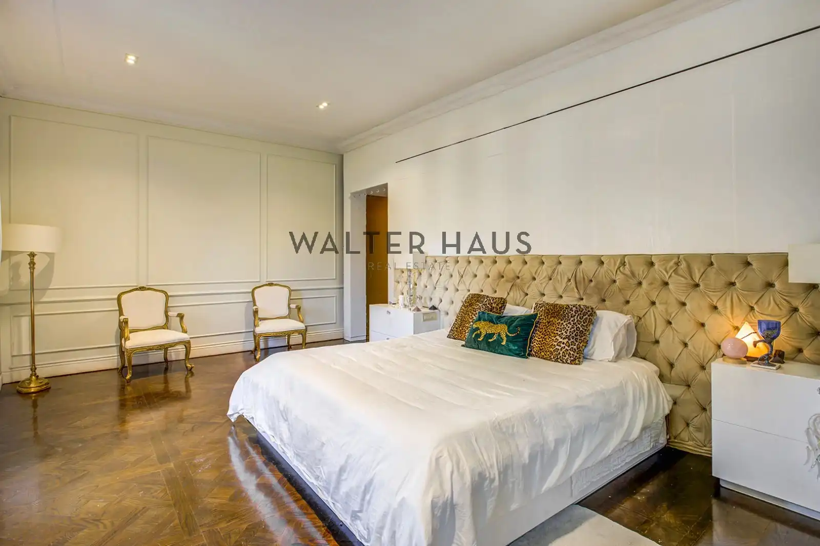 Bedroom of Flat for sale in Barcelona  with Air Conditioner, Terrace and Balcony
