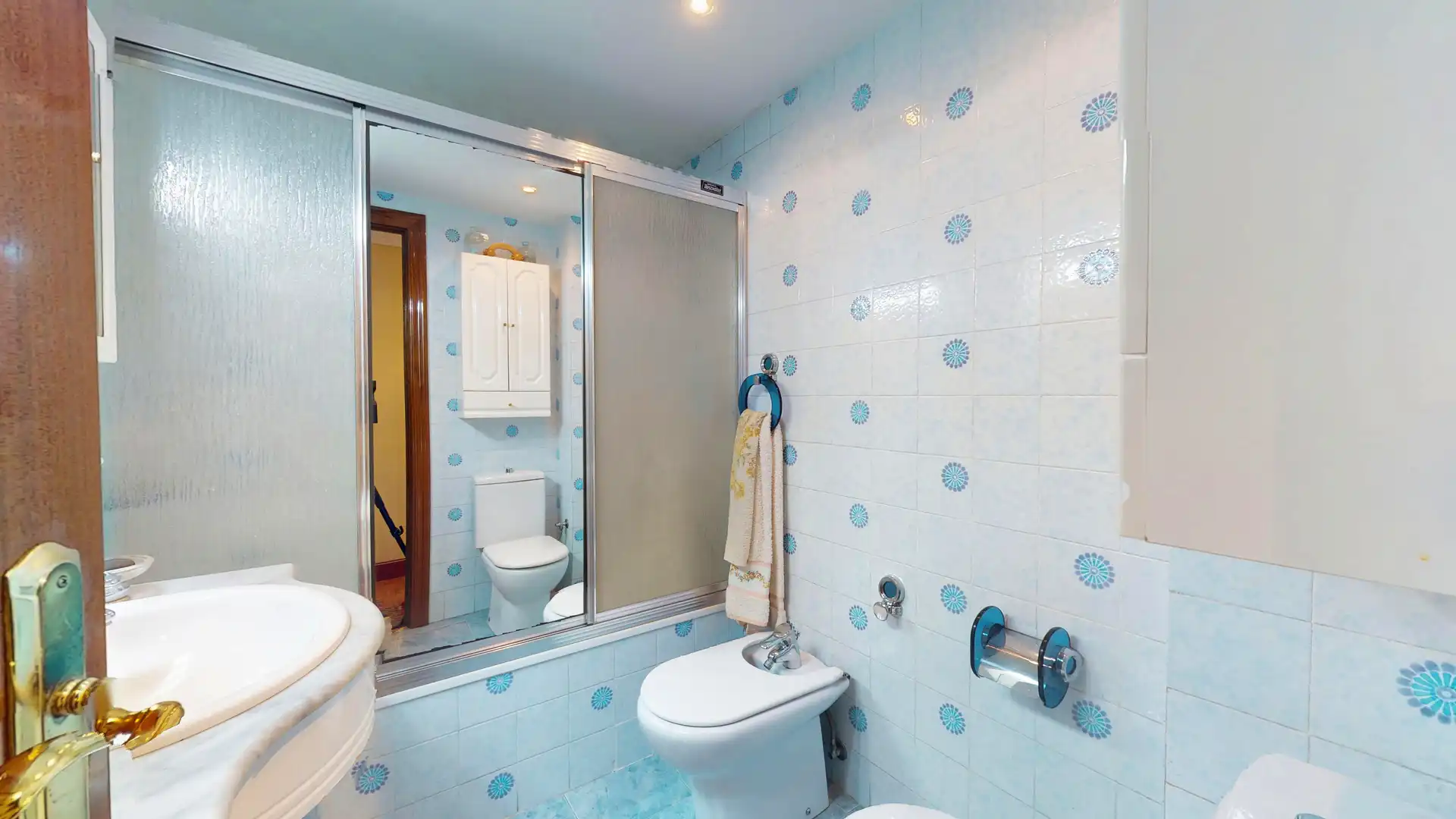 Baño de Piso en venta en Otxarkoaga - Txurdinaga