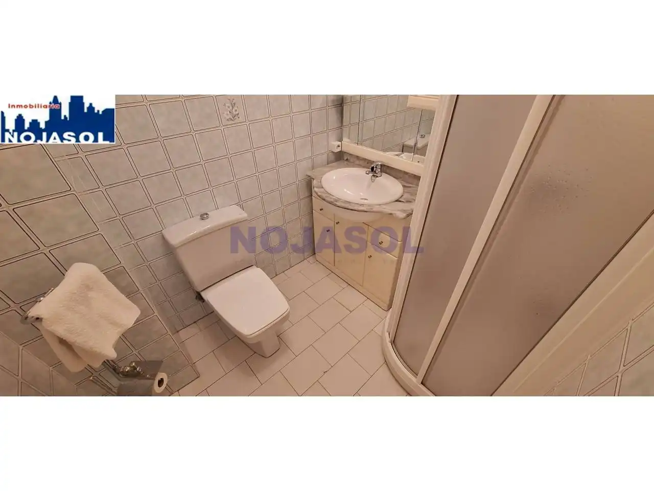 Baño de Piso de alquiler en Noja con Terraza y Amueblado