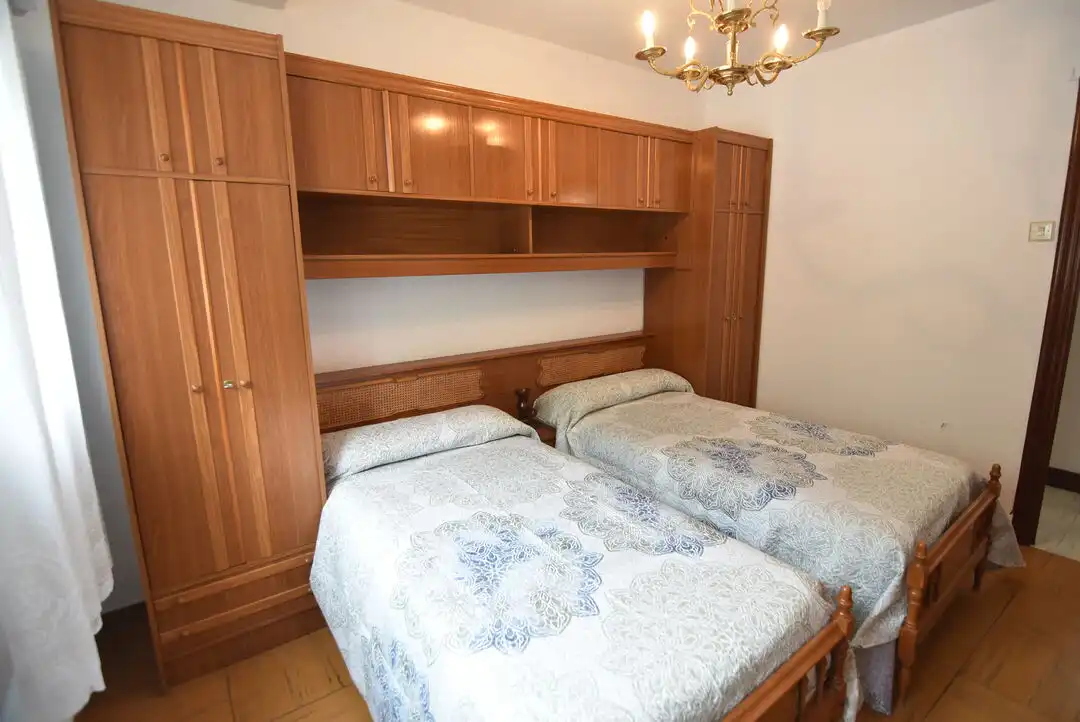 Bedroom of Flat for sale in Eibar  with Heating, Furnished and Balcony