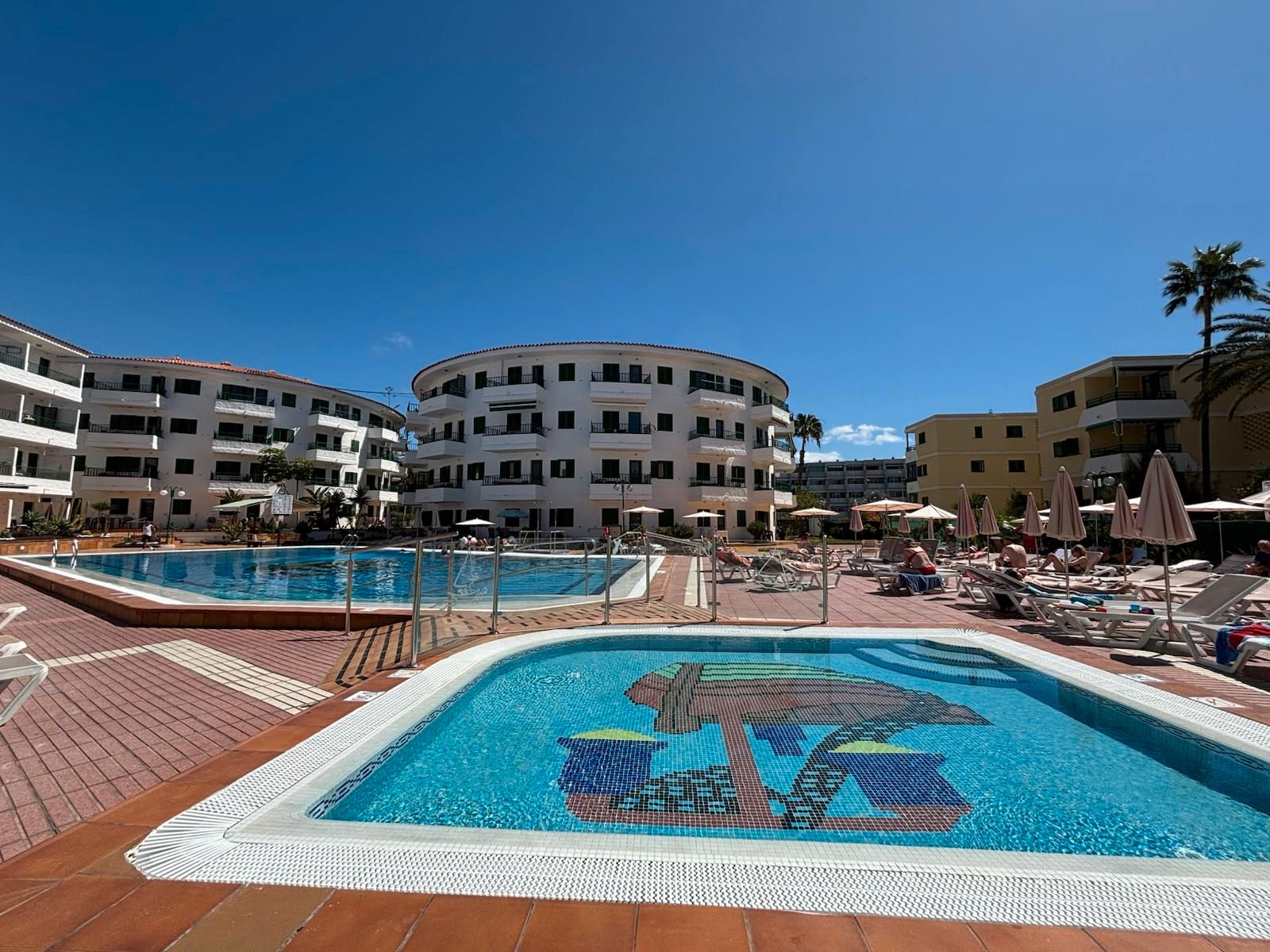 Piscina de Apartament en venda en San Bartolomé de Tirajana amb Terrassa i Piscina comunitària