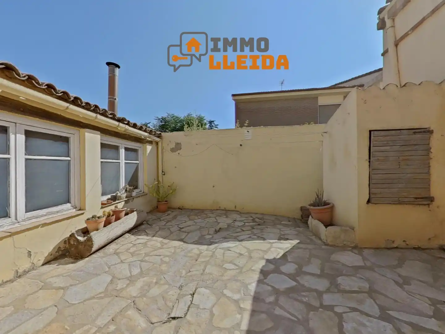 Vista exterior de Casa o chalet en venta en Calaf con Calefacción