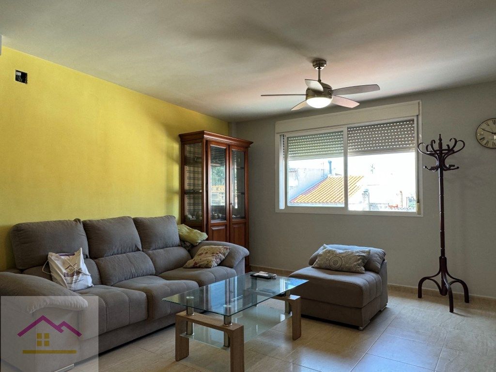 Living room of Flat for sale in Torreblanca  with Swimming Pool, Oven and Washing machine