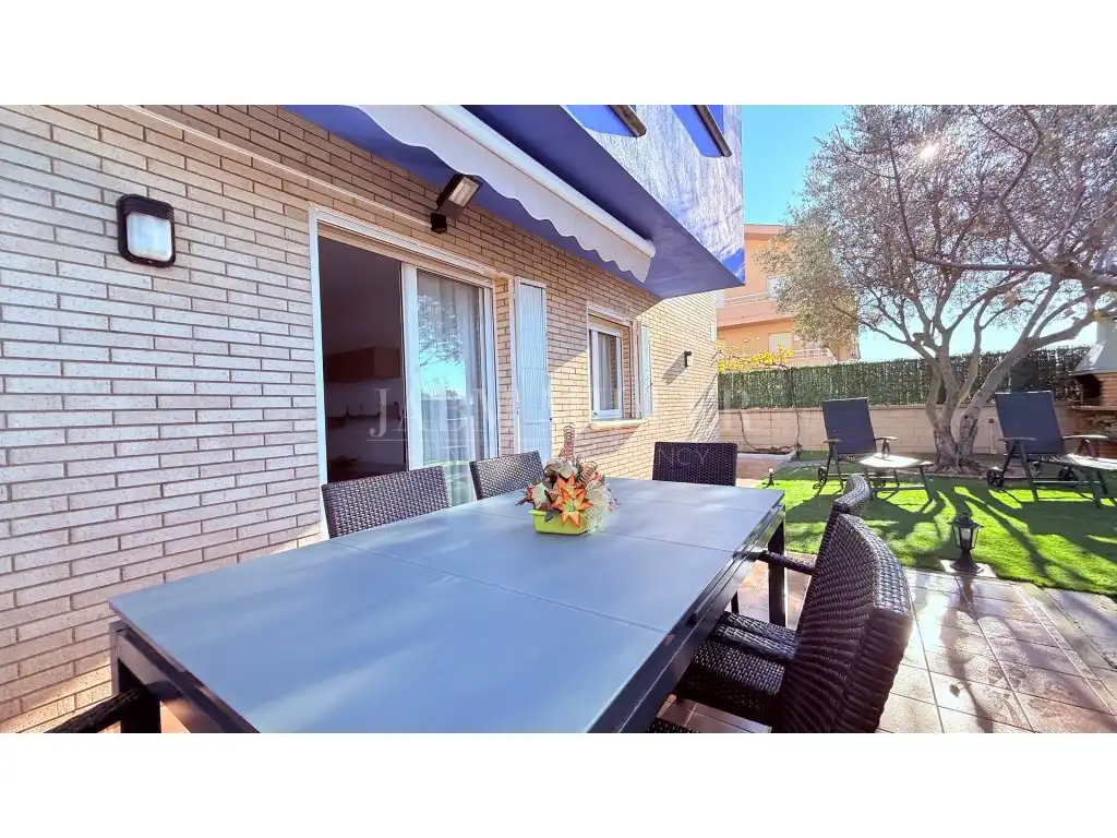 Terrace of Ground floor for sale in L'Estartit  with Air Conditioner, Swimming Pool and Furnished