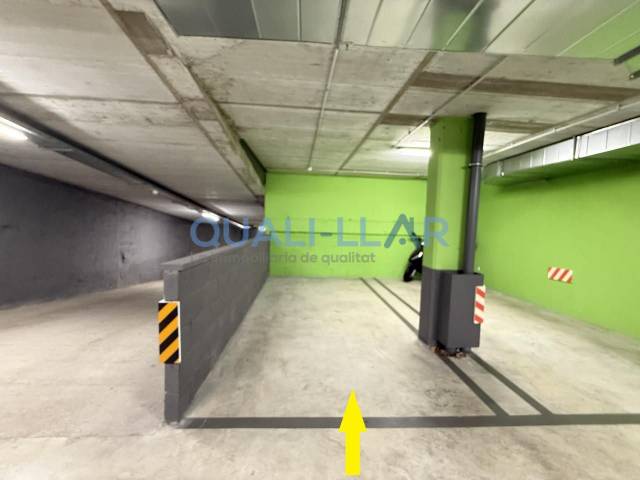 Garaje en Venta en Carrer General Manso en Roses - Castellbell