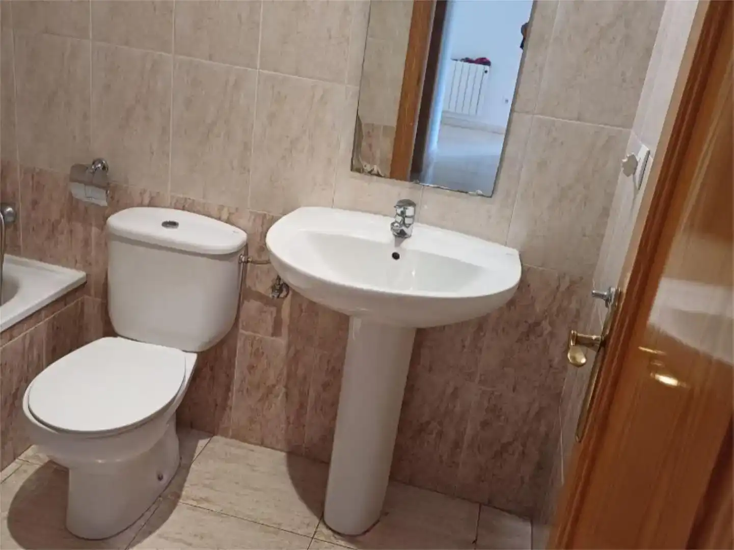 Bany de Pis de lloguer en  Murcia Capital amb Aire condicionat i Balcó
