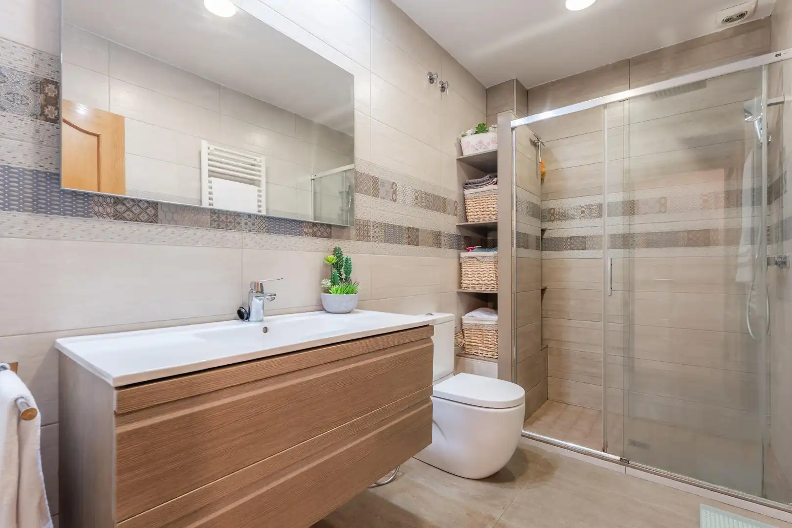 Bathroom of Detached homes for sale in Can Pantiquet