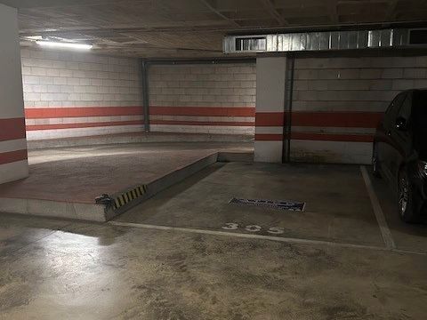 Aparcament de Garatge en venda en  Sevilla Capital amb Alarma