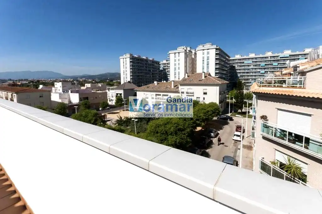 Außenansicht von Maisonette zur Miete in Gandia mit Klimaanlage, Heizung und Terrasse