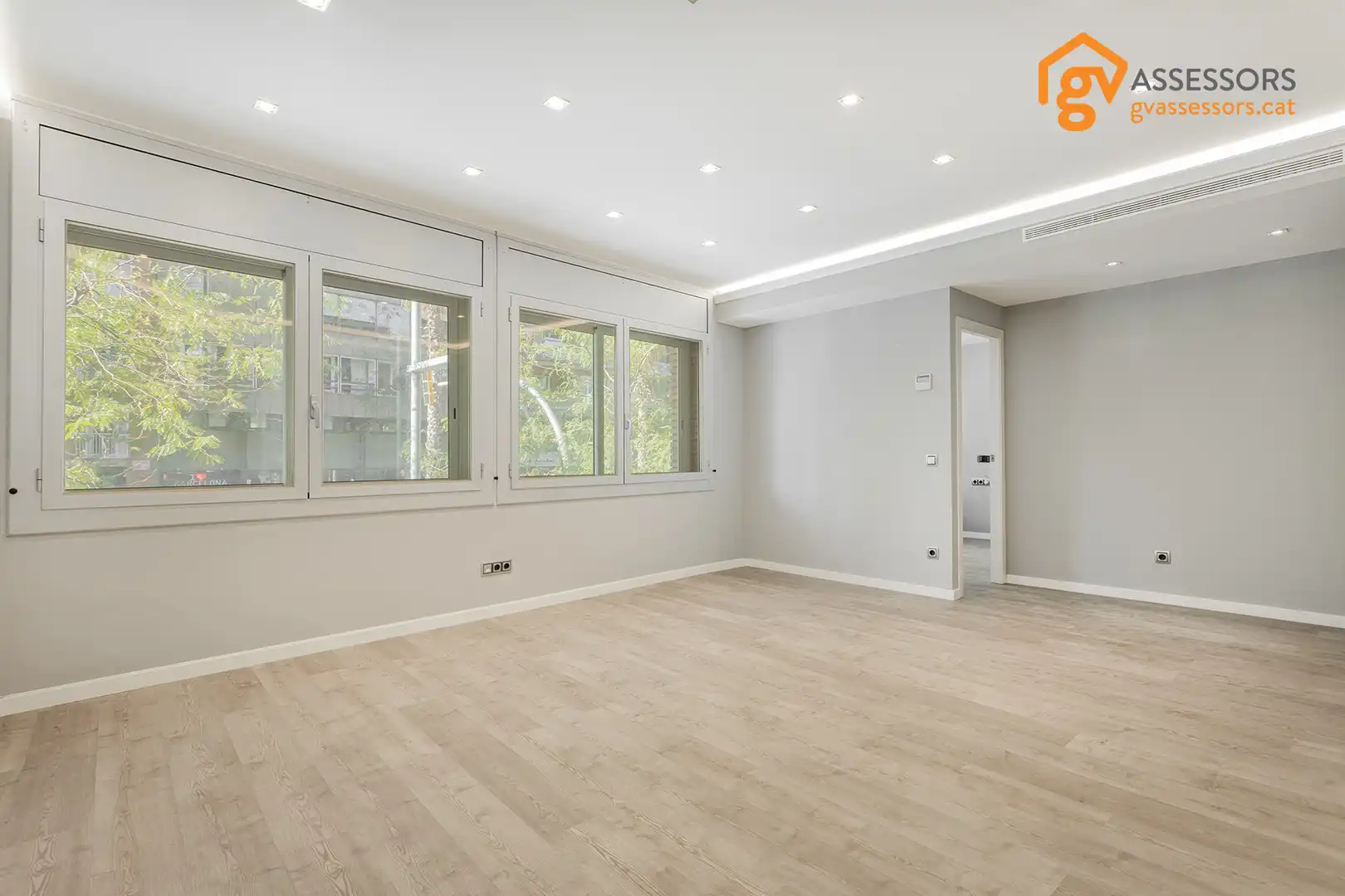 Piso en venta en Barcelona con Aire acondicionado, Calefacción y Parquet