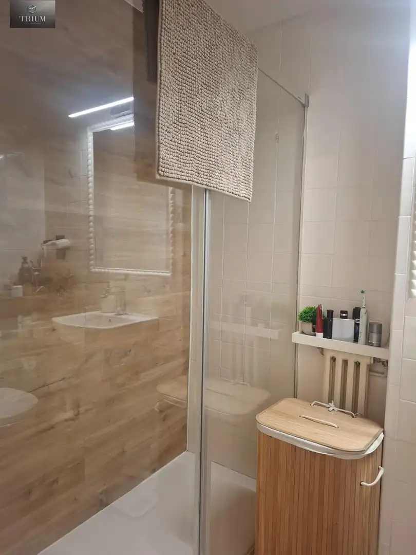 Badezimmer von Wohnung zur Miete in Granada mit Klimaanlage, Heizung und Möbliert