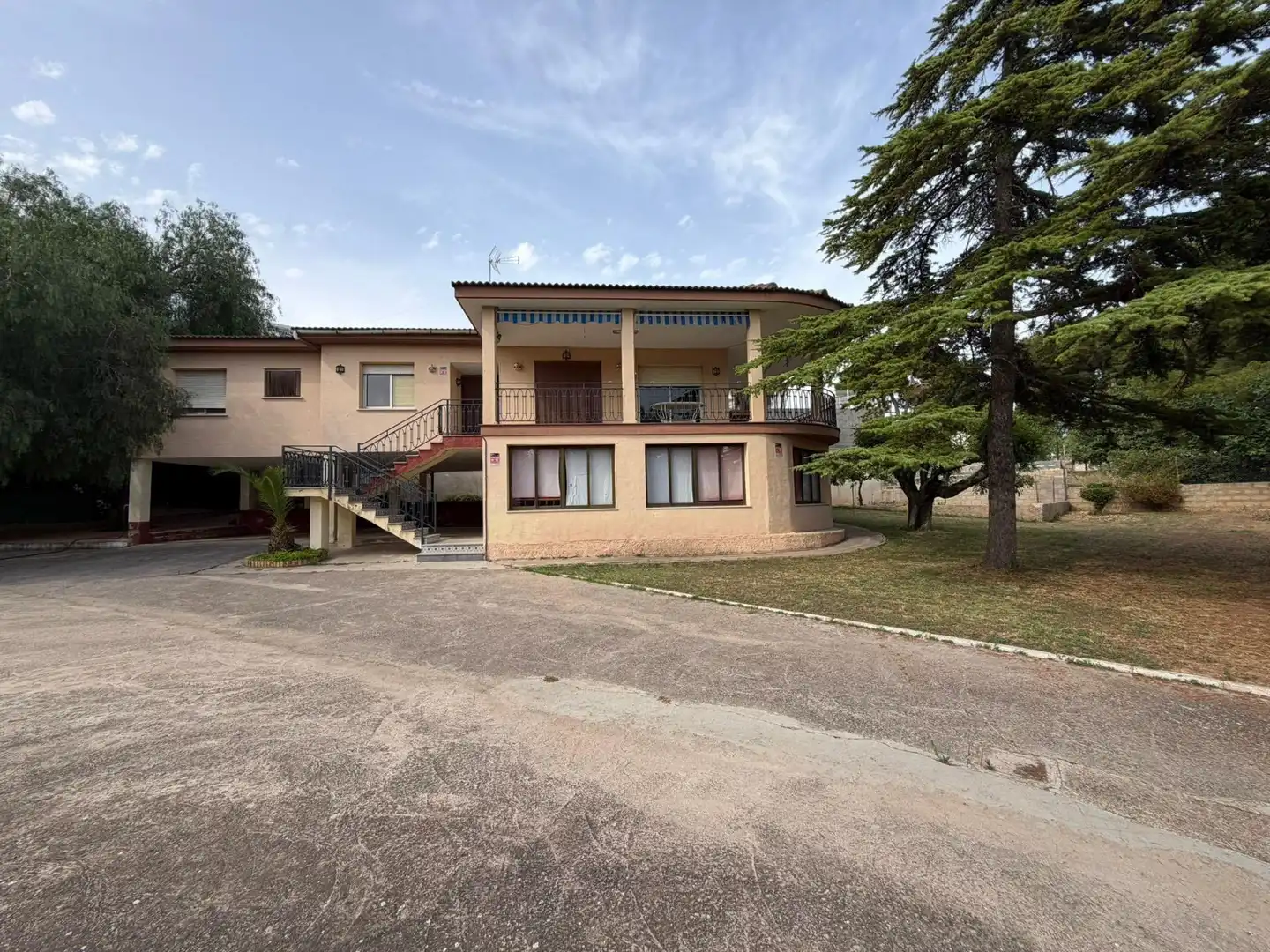 Vista exterior de Casa o chalet en venta en Torrent con Jardín privado, Terraza y Trastero