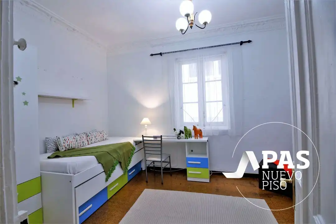 Schlafzimmer von Wohnung zum Verkauf in Santander