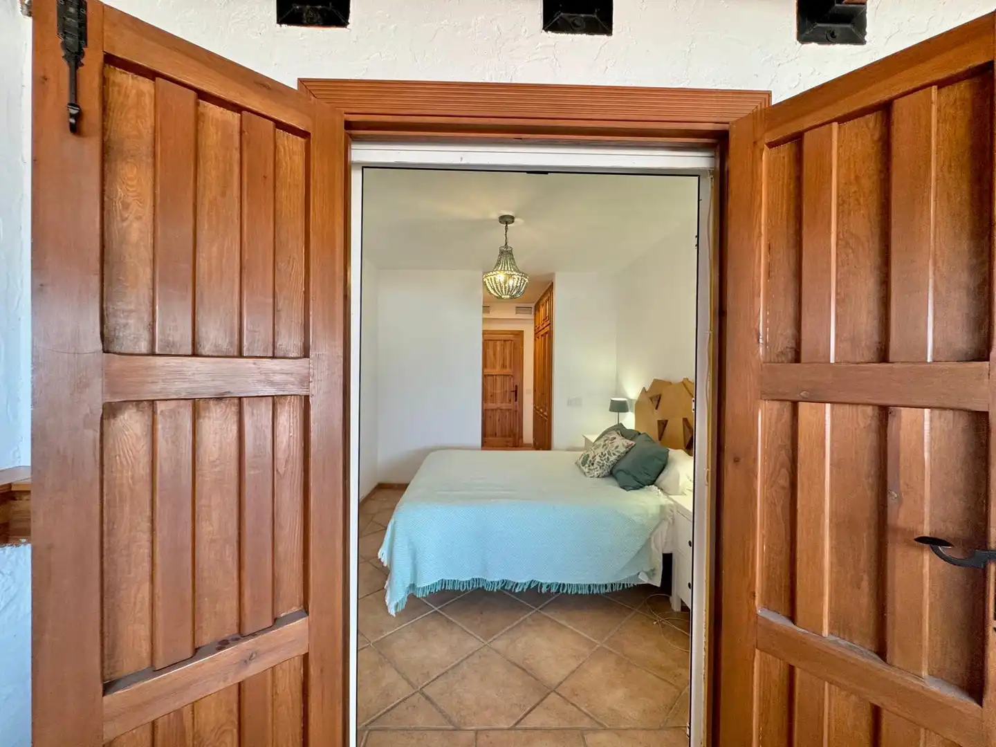 Bedroom of Apartments for rent in Marbella  with Air Conditioner, Terrace and Furnished