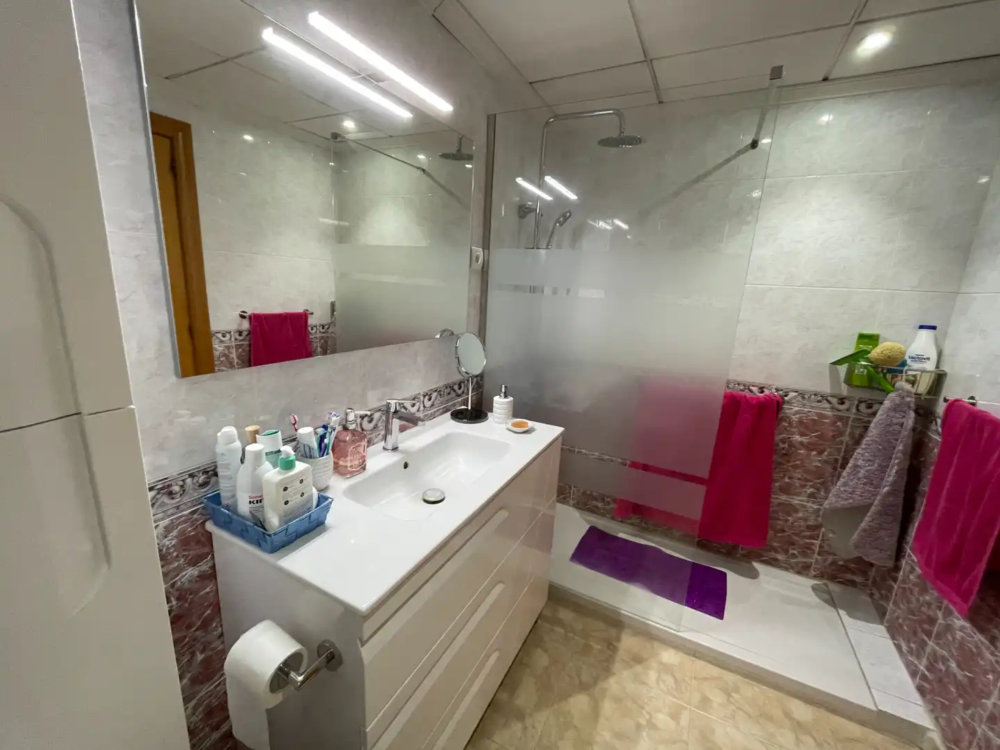 Badezimmer von Wohnung zum Verkauf in Cambrils mit Klimaanlage, Heizung und Ofen