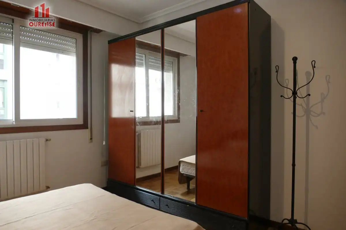 Habitación de Piso de alquiler en Ourense Capital  con Calefacción, Amueblado y Balcón