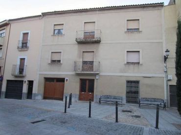 Mixto residencial en venta en Calle VELAYOS