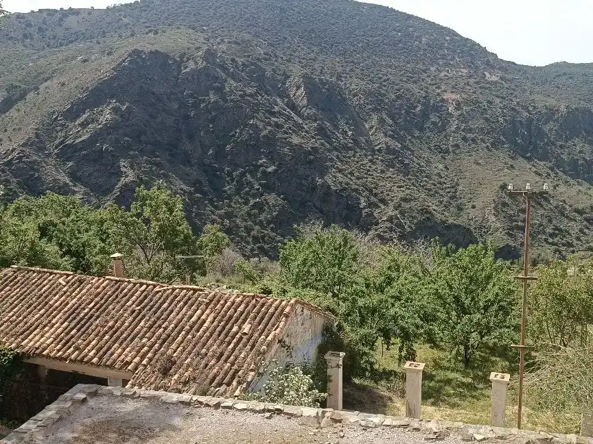 Vista exterior de Casa adosada en venda en La Taha amb Aire condicionat, Traster i Balcó