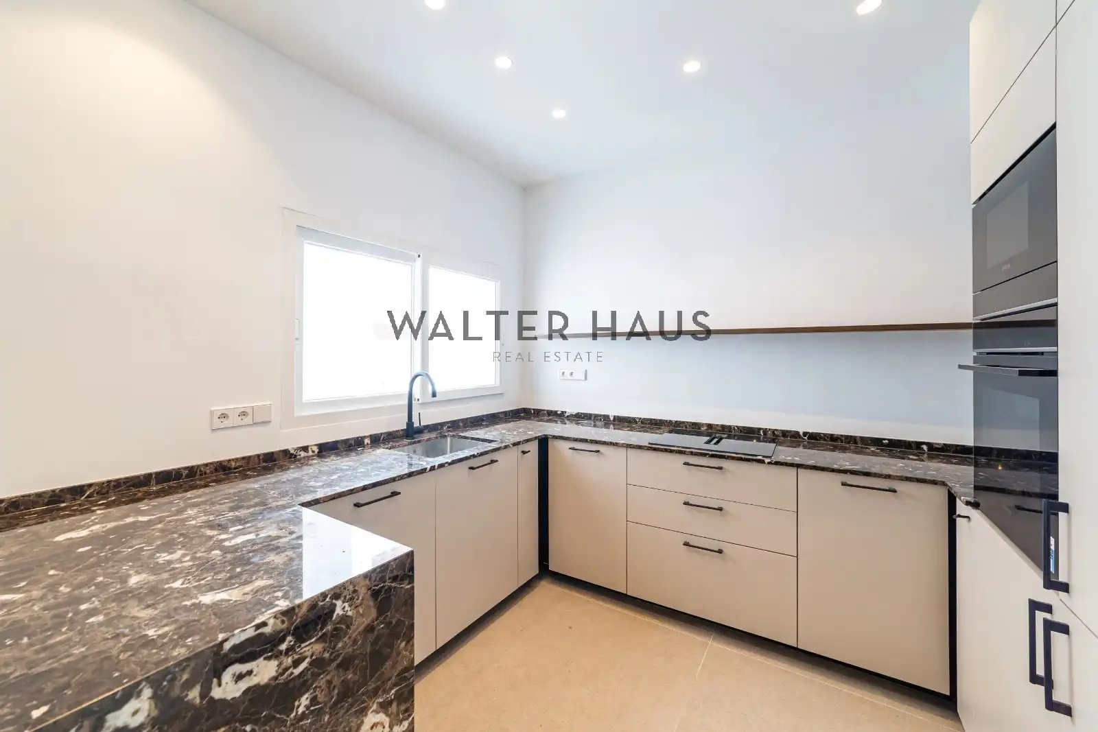 Piso con ascensor en venta en Calle de Hilarión Eslava, imagen 6