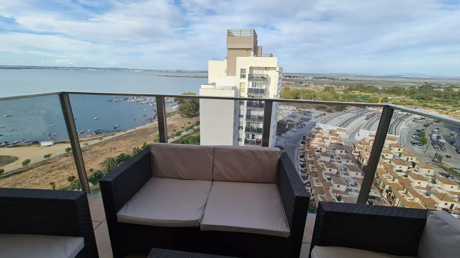 Flat for rent in Calle Ingeniero Vargas Machuca, La Casería - San Carlos