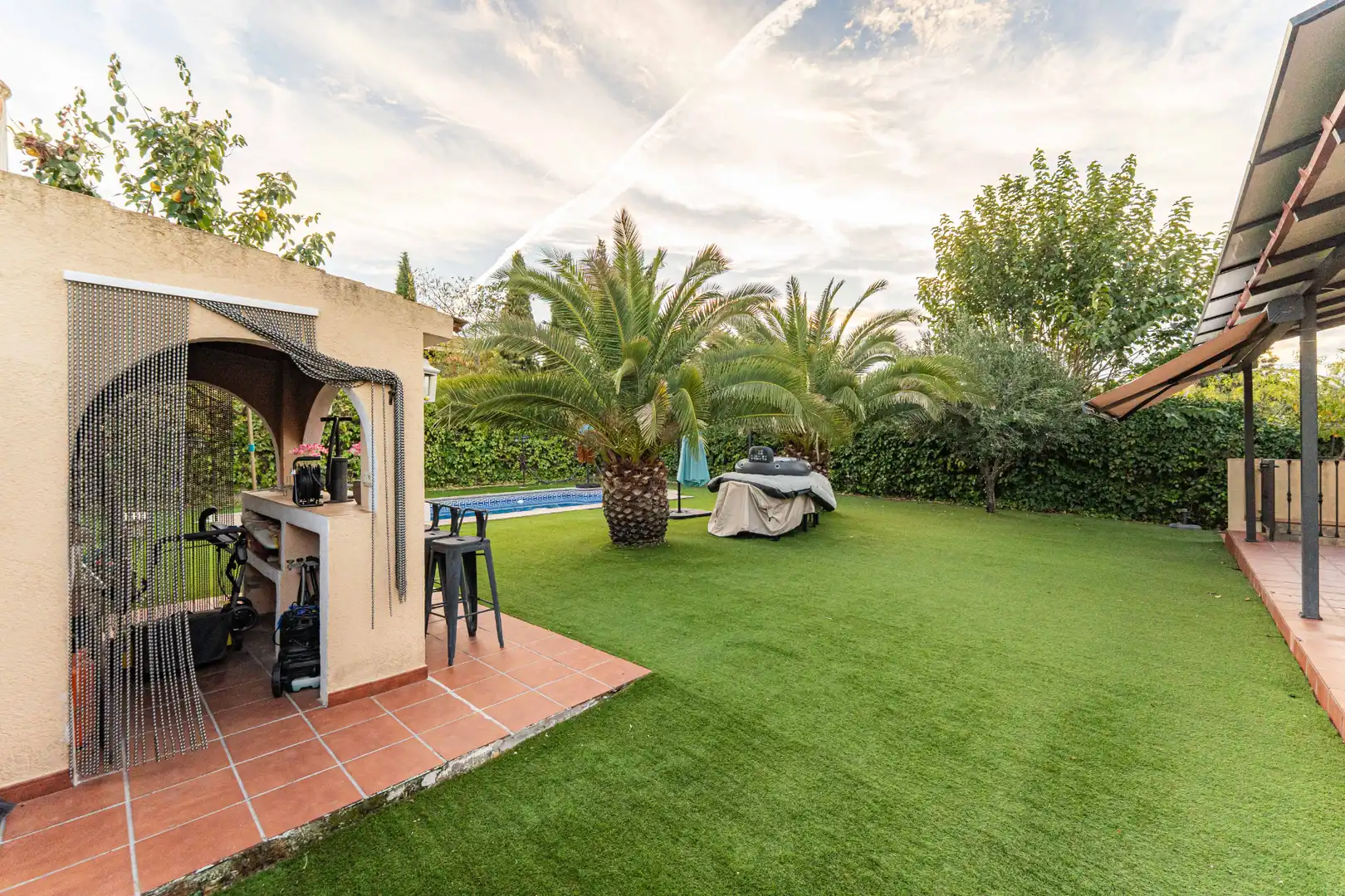 Terrassa de Casa o xalet en venda en Sevilla la Nueva amb Aire condicionat, Calefacció i Jardí privat