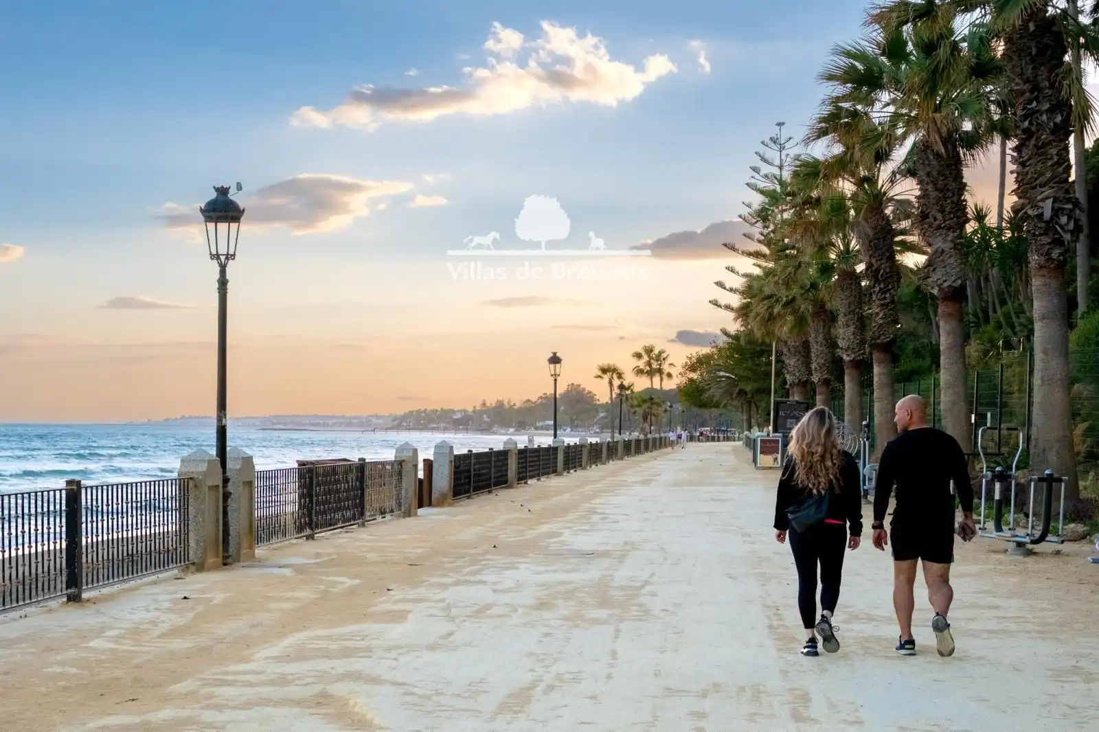 Vista exterior de Dúplex en venta en Marbella con Aire acondicionado, Calefacción y Parquet
