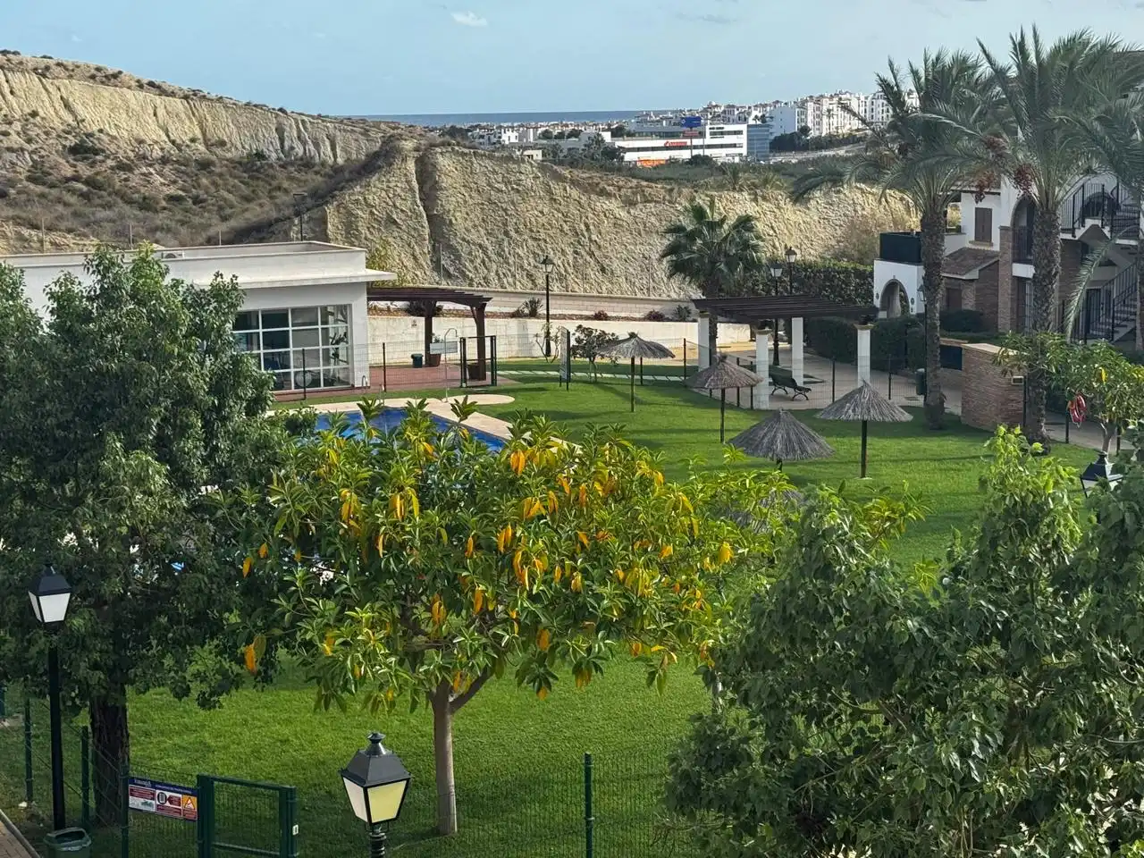 Exterior view of Flat for sale in Las Salinas