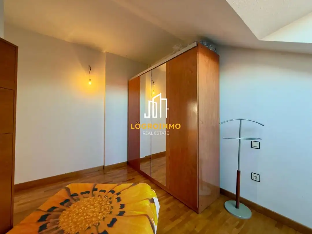 Habitación de Piso en venta en Villamediana de Iregua con Calefacción y Amueblado