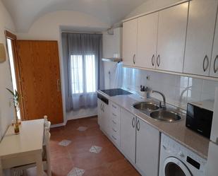 Cuina de Apartament de lloguer en Cáceres Capital amb Calefacció