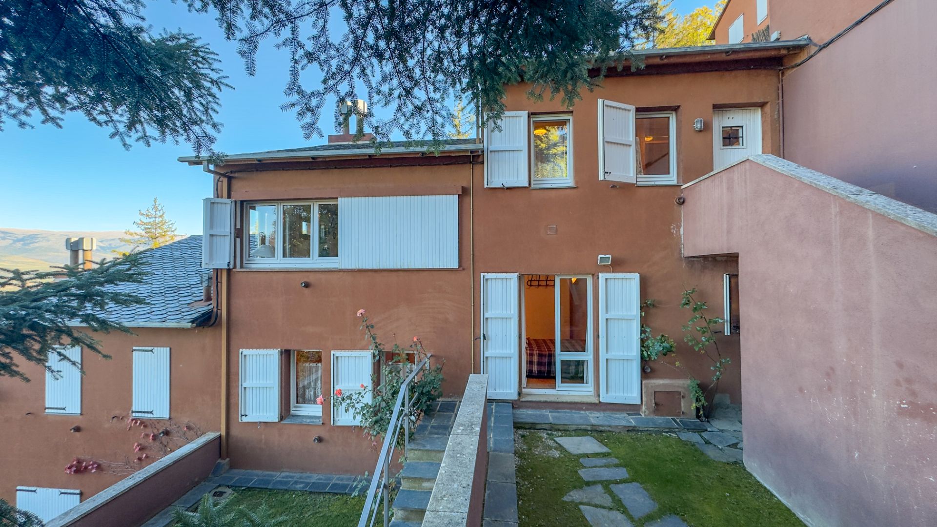 Casa adosada en venta en Avinguda Tossa d'Alp, 23, Alp poble