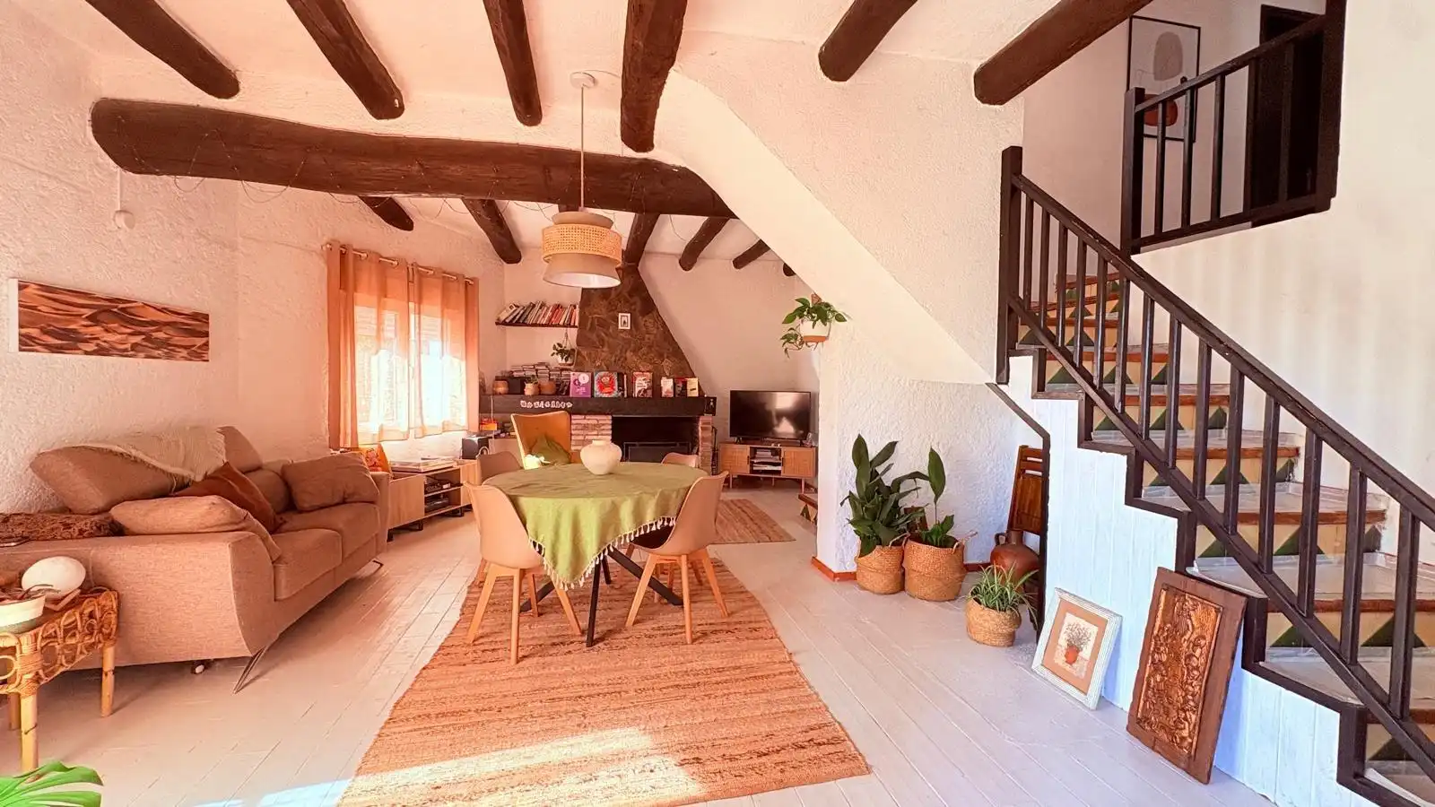 Sala d'estar de Casa o xalet en venda en Castellar del Vallès amb Aire condicionat, Calefacció i Jardí privat