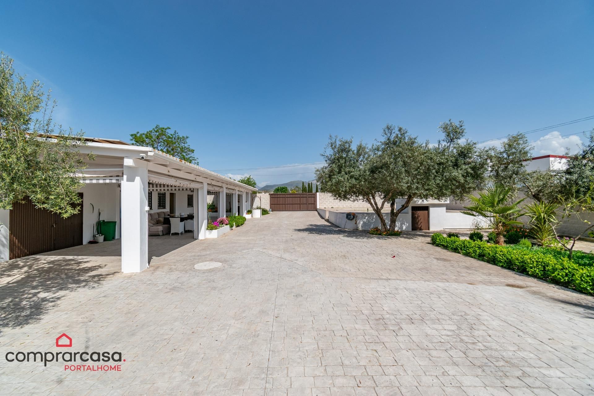 Garden of Land for sale in  Granada Capital