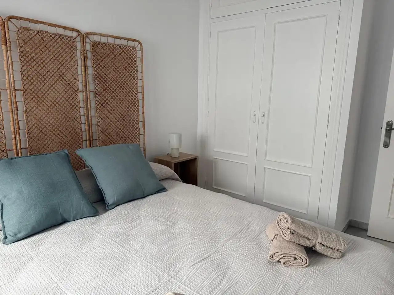 Habitación de Piso de alquiler en Sanlúcar de Barrameda con Aire acondicionado y Amueblado