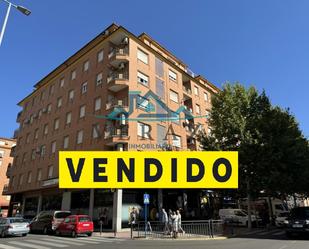 Vista exterior de Pis en venda en Talavera de la Reina amb Calefacció, Parquet i Terrassa