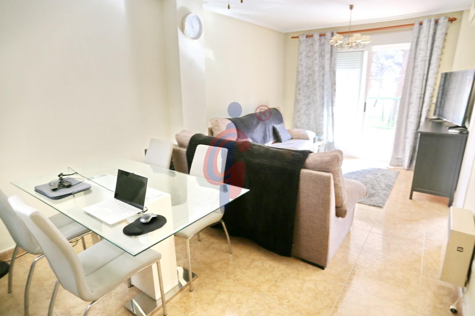 Sala de estar de Apartamento en venta en Guardamar del Segura con Aire acondicionado, Calefacción y Jardín privado