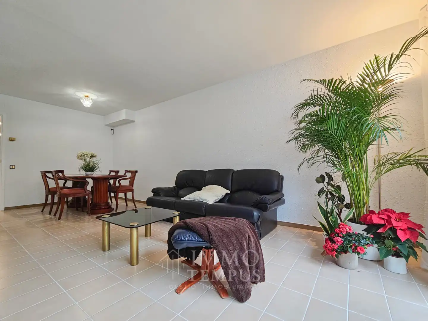 Sala de estar de Casa adosada en venta en Sant Cugat del Vallès con Jardín privado, Parquet y Terraza