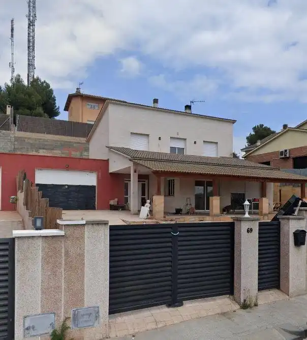 Casa amb jardí en venda a Lliçà d'Amunt