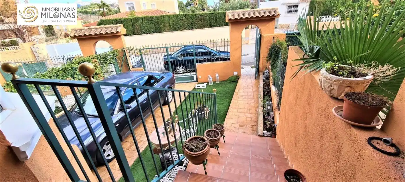 Jardí de Casa o xalet en venda en L'Alfàs del Pi amb Aire condicionat, Calefacció i Jardí privat
