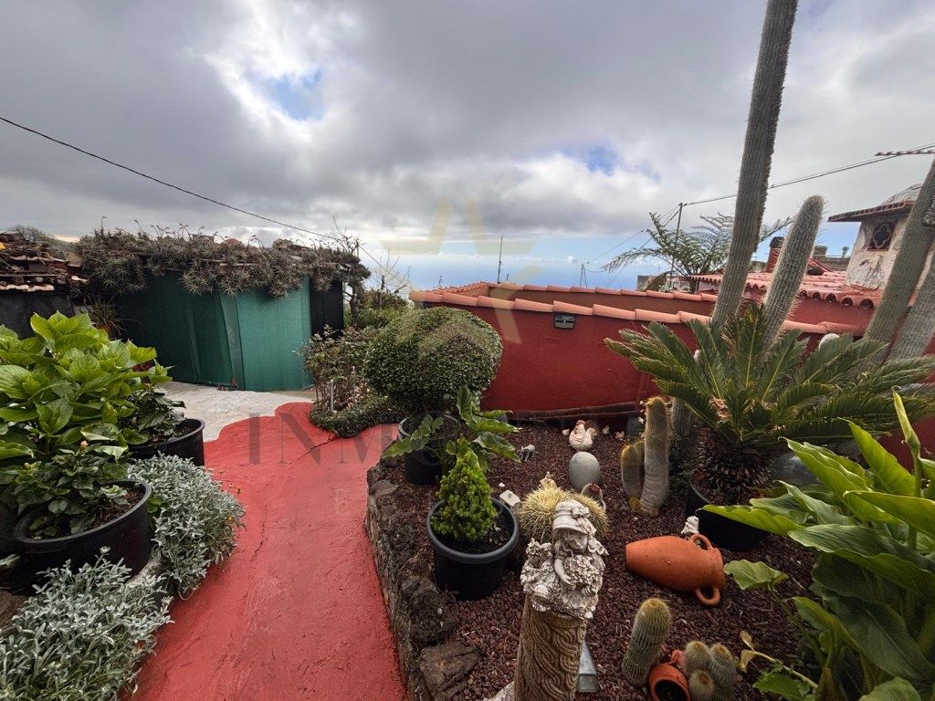 Vista exterior de Finca rústica en venda en La Orotava amb Jardí privat i Terrassa