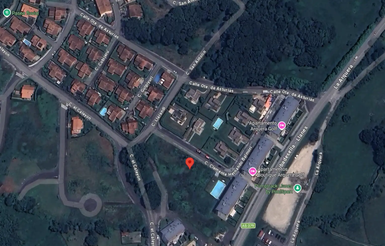 Terreno en venta en Llanes