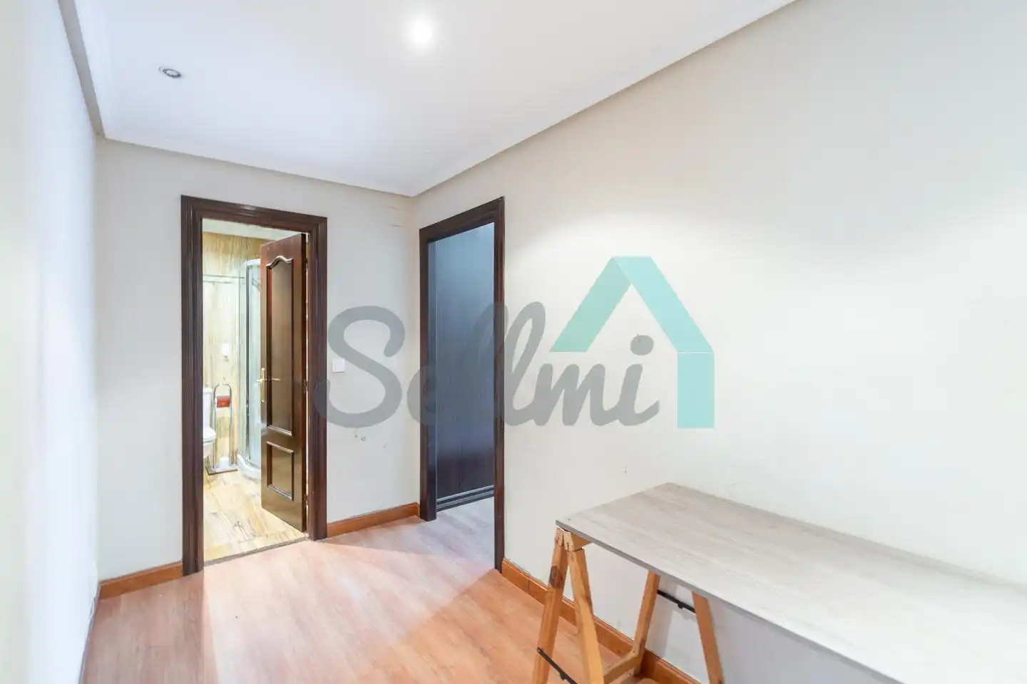 Piso en venta en Oviedo  con Calefacción, Terraza y Trastero