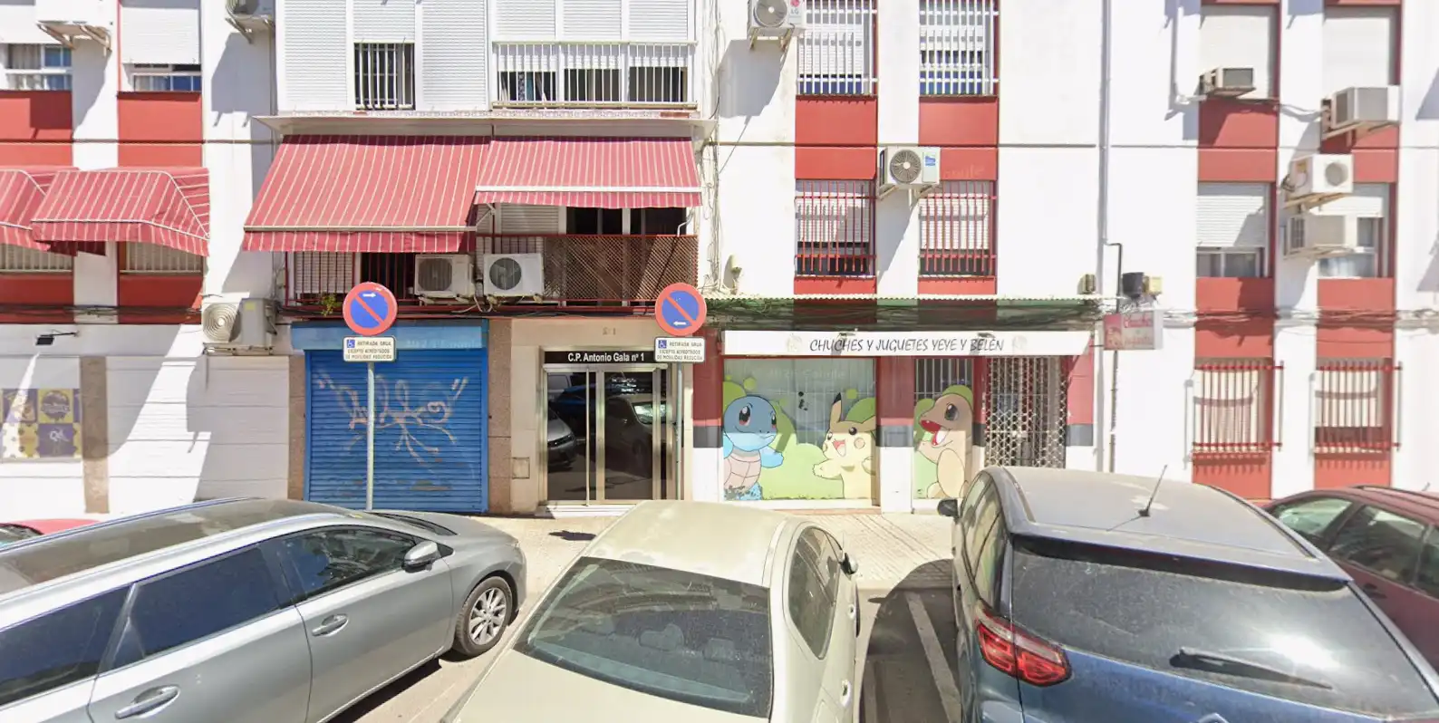 Vista exterior de Casa o xalet en venda en Sevilla