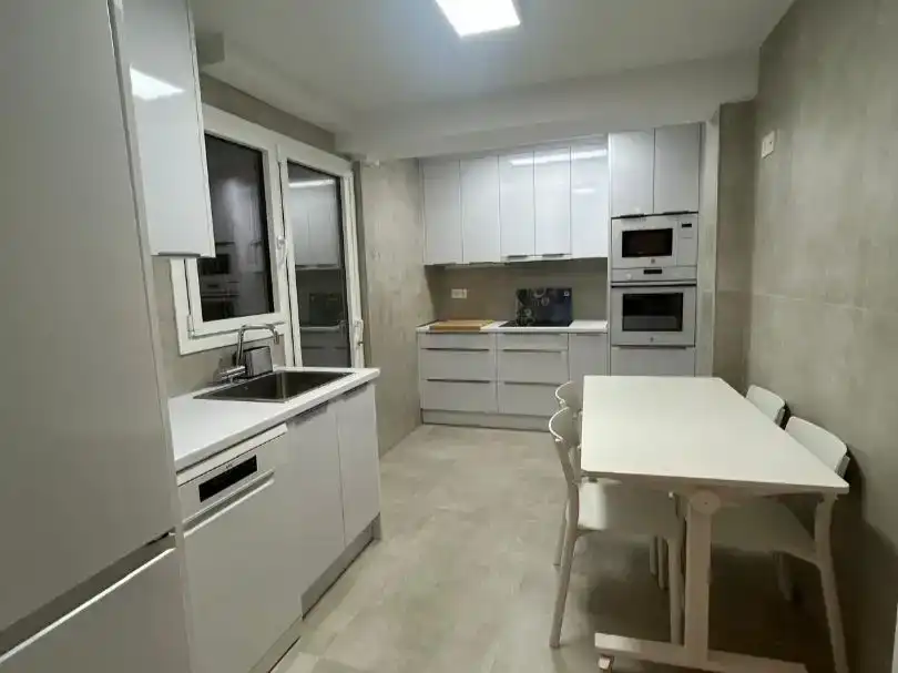 Flat for rent in Calle Alhóndiga, 20, Centro - Sagrario