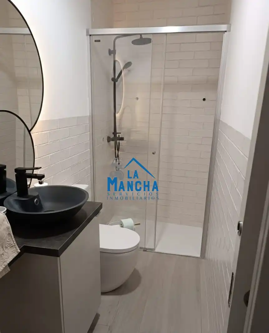 Bathroom of Houses for sale in Albacete  with Terrace, Swimming Pool and Furnished