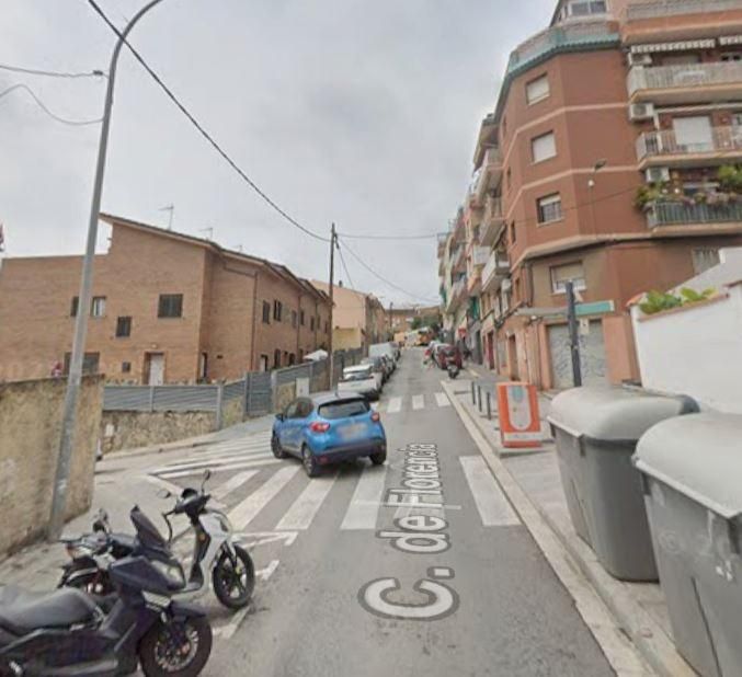 Exterior view of Flat for sale in Santa Coloma de Gramenet