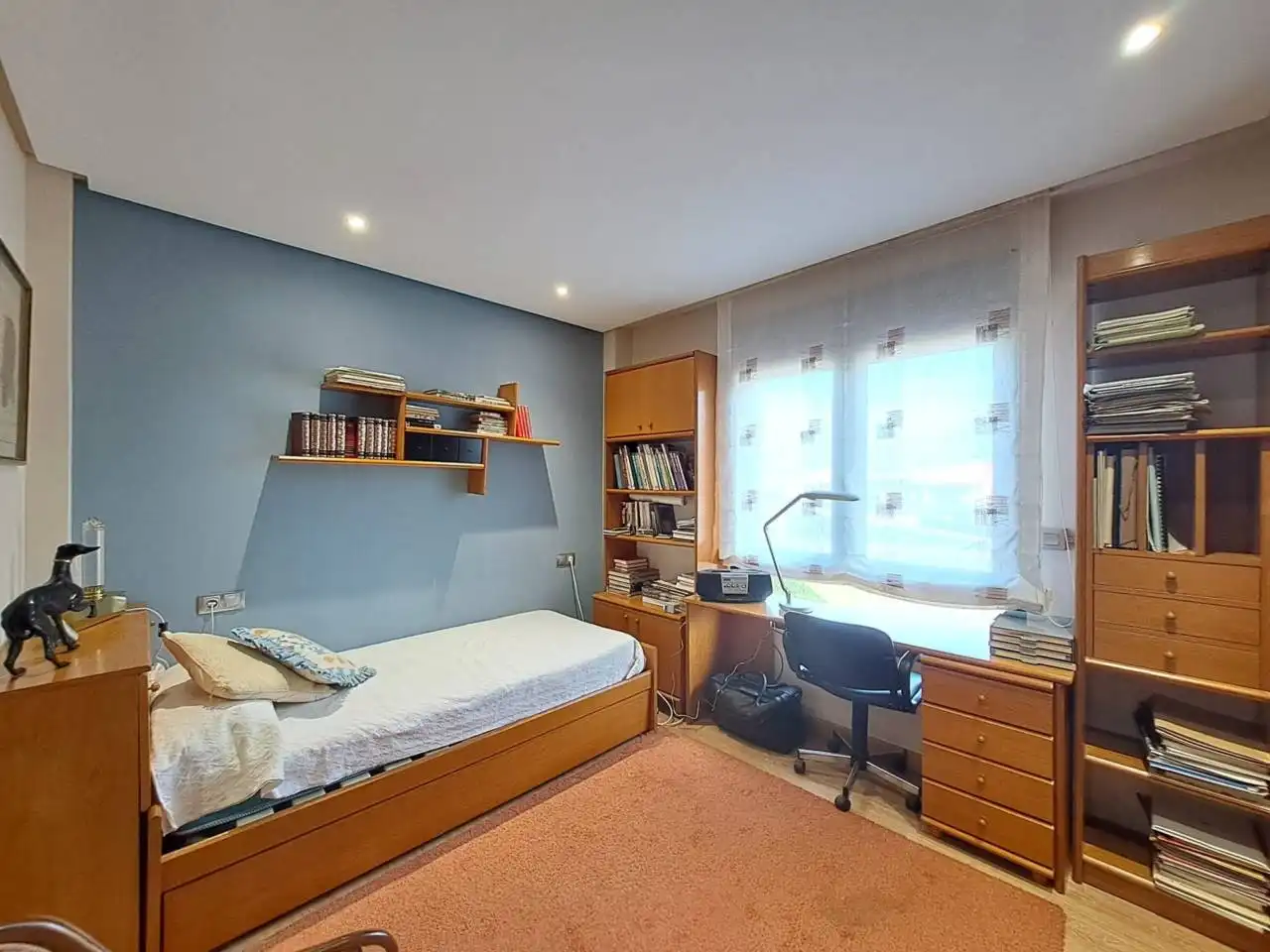 Habitación de Casa adosada en venta en Castrillo del Val con Calefacción, Jardín privado y Parquet
